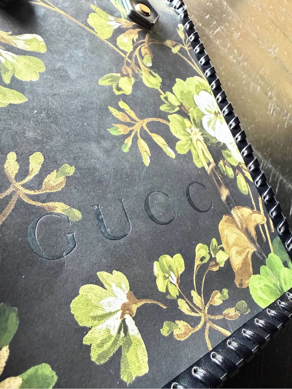 OOAK Upcycled Gucci Floral Handbag – Hand-Laced Crossbody Tote - Picture 5 of 12